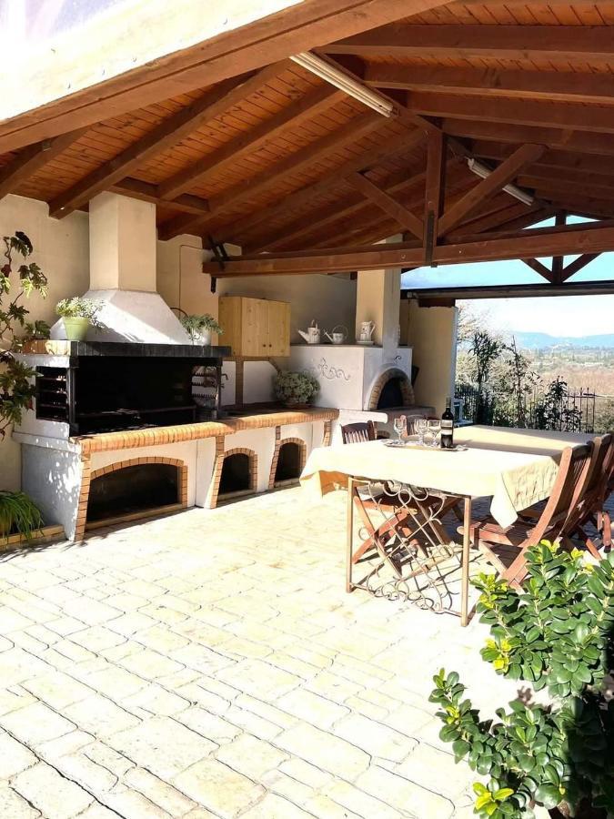 Villa Anasandra - 3 Bedroom Villa Kompitsion ภายนอก รูปภาพ